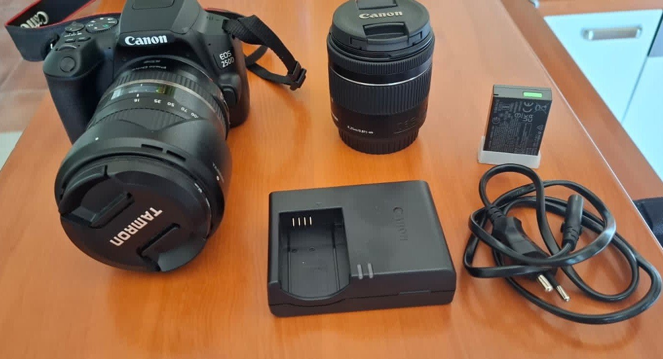 Canon Eos 250D, TV, Hi-fi & Vidéo, Appareils photo numériques, Neuf, Reflex miroir, Canon, Chargeur, Enlèvement