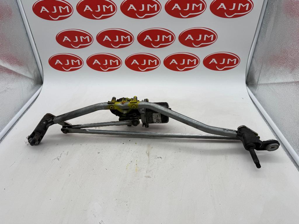 MOTEUR ESSUIE GLACE DACIA SANDERO / LOGAN, Enlèvement, Utilisé, Dacia