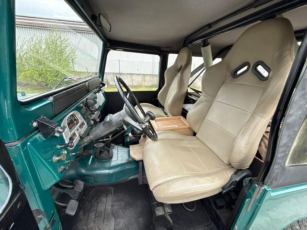 Toyota landcruiser 4x4 weinig kms, Auto's, Bedrijf, Diesel, 4x4, Te koop