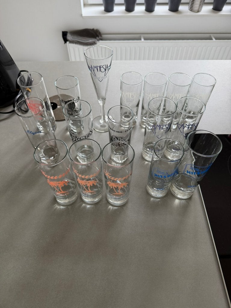 Glazen discotheek jaren 80 - 17 stuks, Ophalen, Zo goed als nieuw