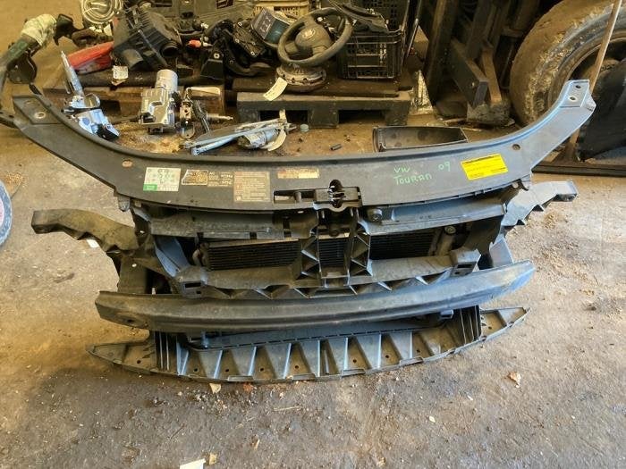 Panneau avant d'un Volkswagen Touran, Volkswagen, -, 3 mois de garantie, Utilisé