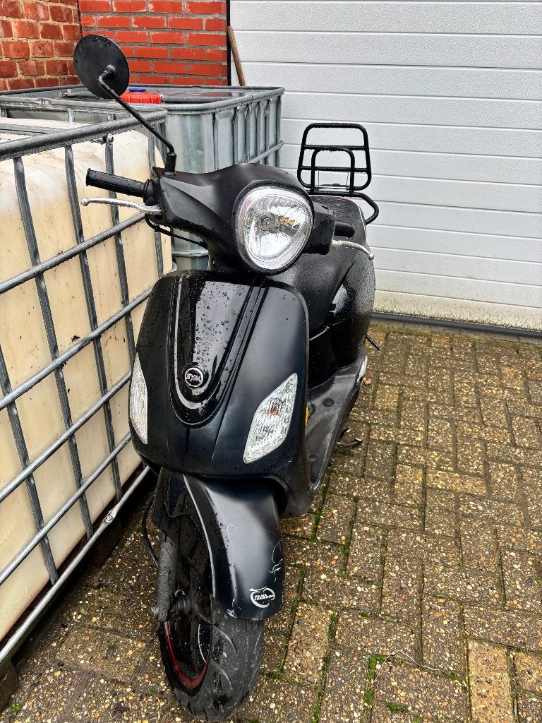 Tekoop voor onderdelen!, Fietsen en Brommers, Ophalen, Gebruikt, Carburateur, SYM