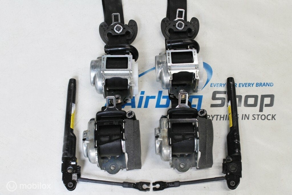 4 x gordels + 2 x spanner peugeot 3008 (2016-heden), Auto-onderdelen