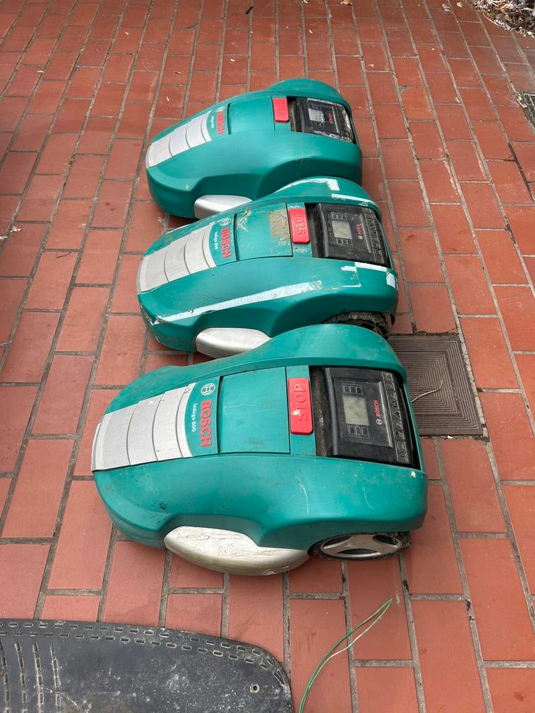 Robot tondeuse bosch indego x3 pour pieces, Enlèvement, Comme neuf