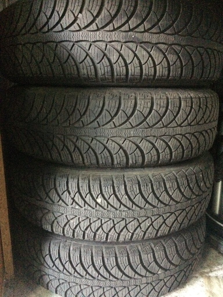 Winterbanden met velgen 155/65R14, Auto-onderdelen, Ophalen, Gebruikt, Banden en Velgen, Winterbanden