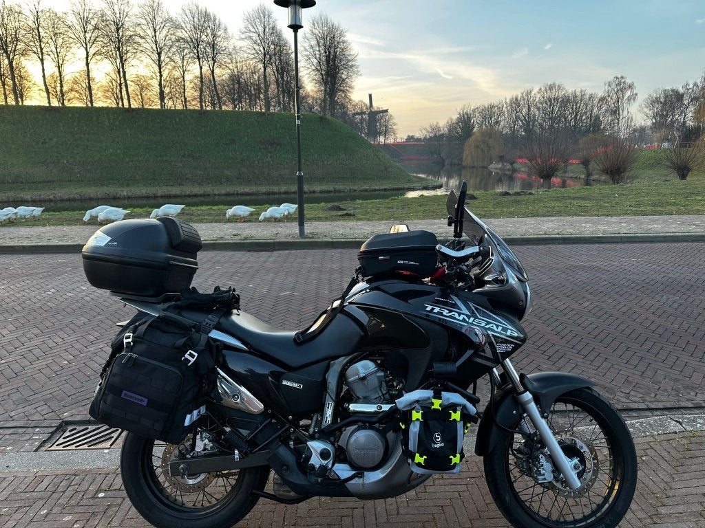 Honda Transalp XL 700V, Motos, Motos | Honda, Particulier, Enduro, plus de 35 kW, 2 cylindres, Permis Moto A, Poignées chauffantes