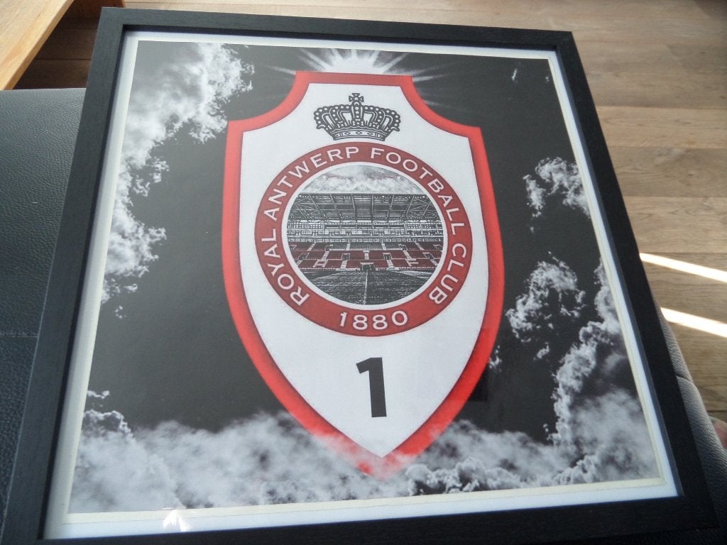 ROYAL ANTWERP FC EXCLUSIEVE STICKER IN KADER, Verzamelen, Ophalen, Zo goed als nieuw, Poster, Plaatje of Sticker