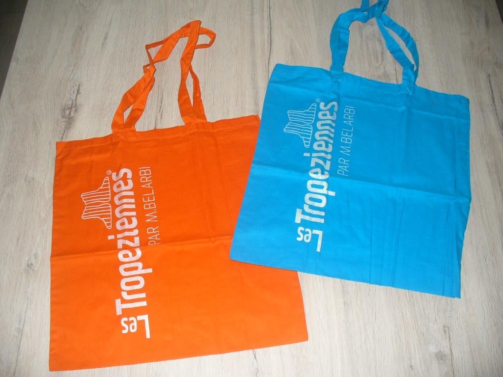 Nieuw!! 2 Tasjes Les tropeziennes, Ophalen of Verzenden, Nieuw, Schoudertasje