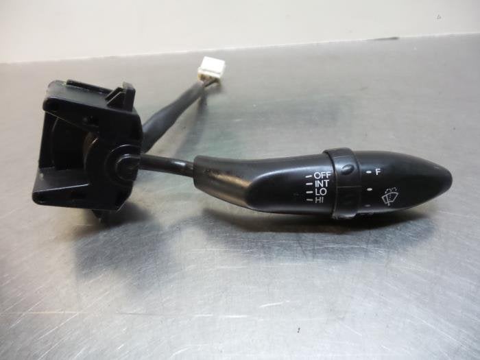 Commutateur essuie-glace d'un Hyundai Coupe (Coupe 96-), -, 3 mois de garantie, Utilisé, Hyundai