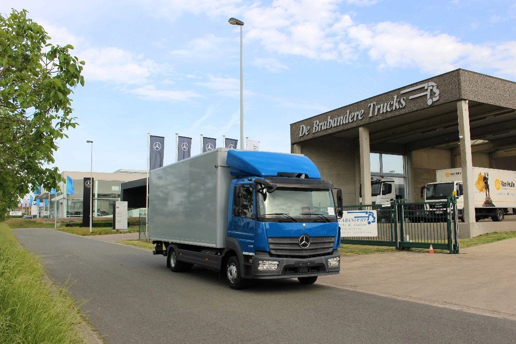 Mercedes 1223 Atego - 2020 - 286.150 km - EURO 6 - laadklep, Auto's, Vrachtwagens, Bedrijf, Te koop, Achteruitrijcamera, Mercedes-Benz