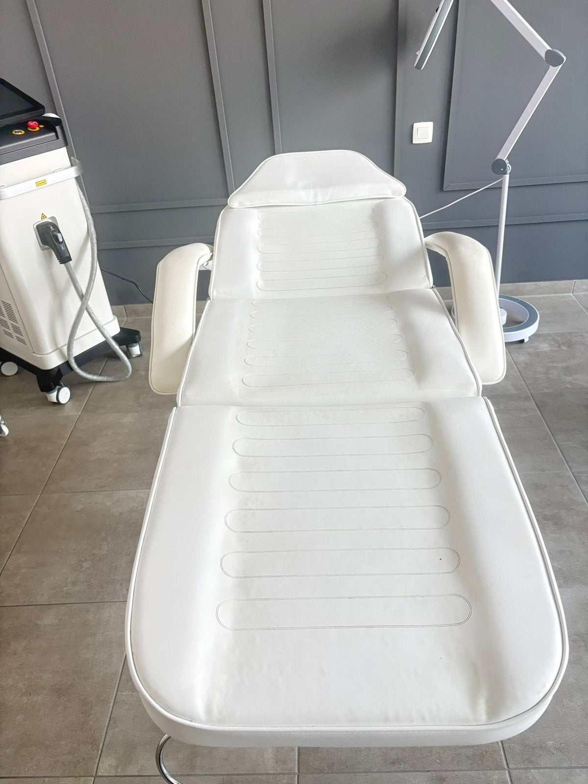 Behandelstoelen zo goed als nieuw, Ophalen, Zo goed als nieuw