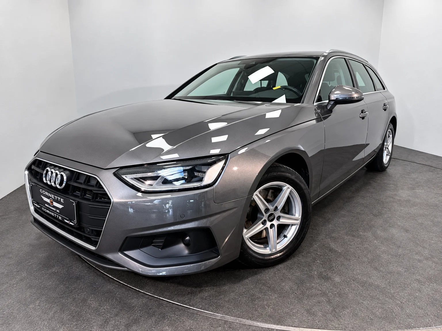 Audi A4 Avant 2.0 35 TFSI 110KW S TRON, Automaat, 1984 cc, A4, 127 g/km