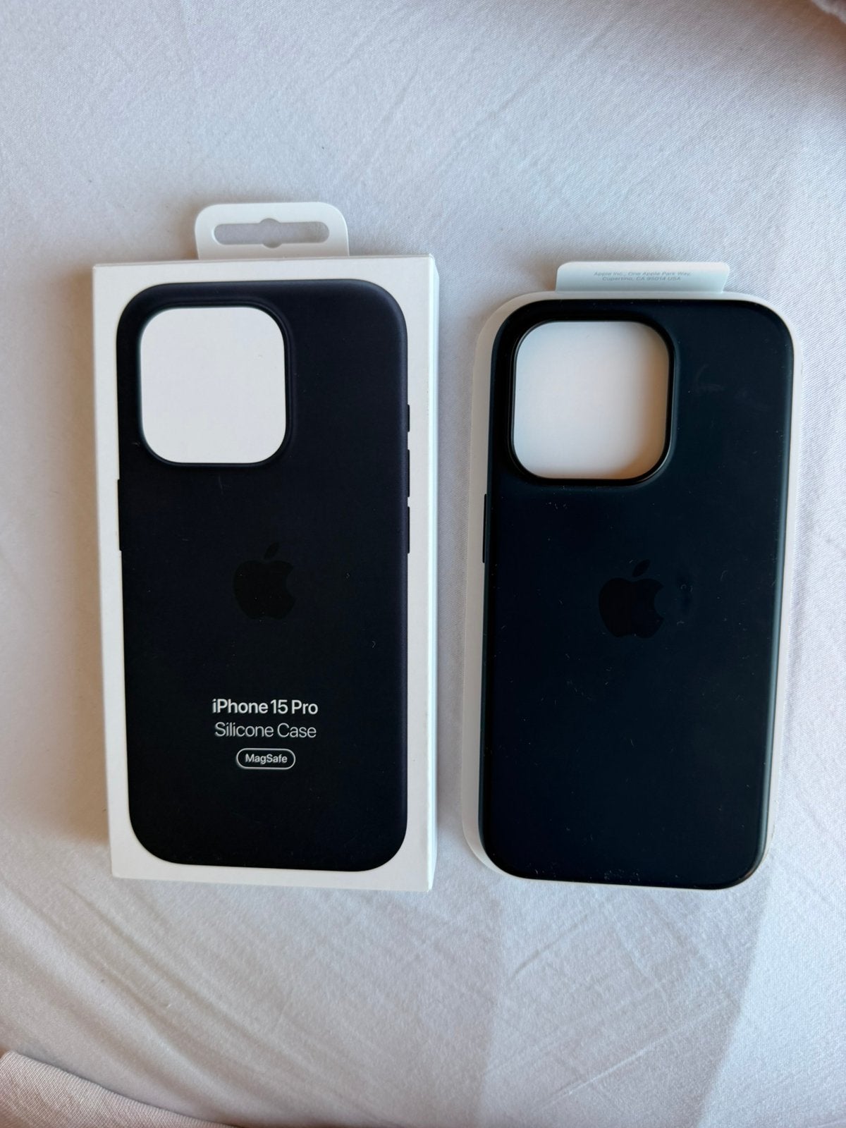 Apple iPhone 15 Pro zwart hoesje, Ophalen, IPhone 15, Zwart, Zo goed als nieuw