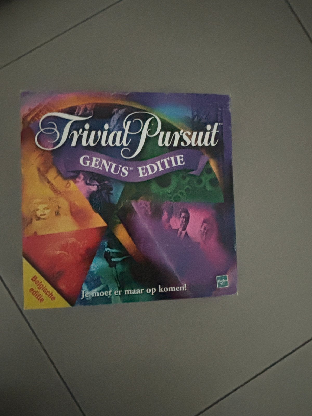 Trivial Pursuit Genus Editie (Belgische editie), Ophalen of Verzenden, Zo goed als nieuw