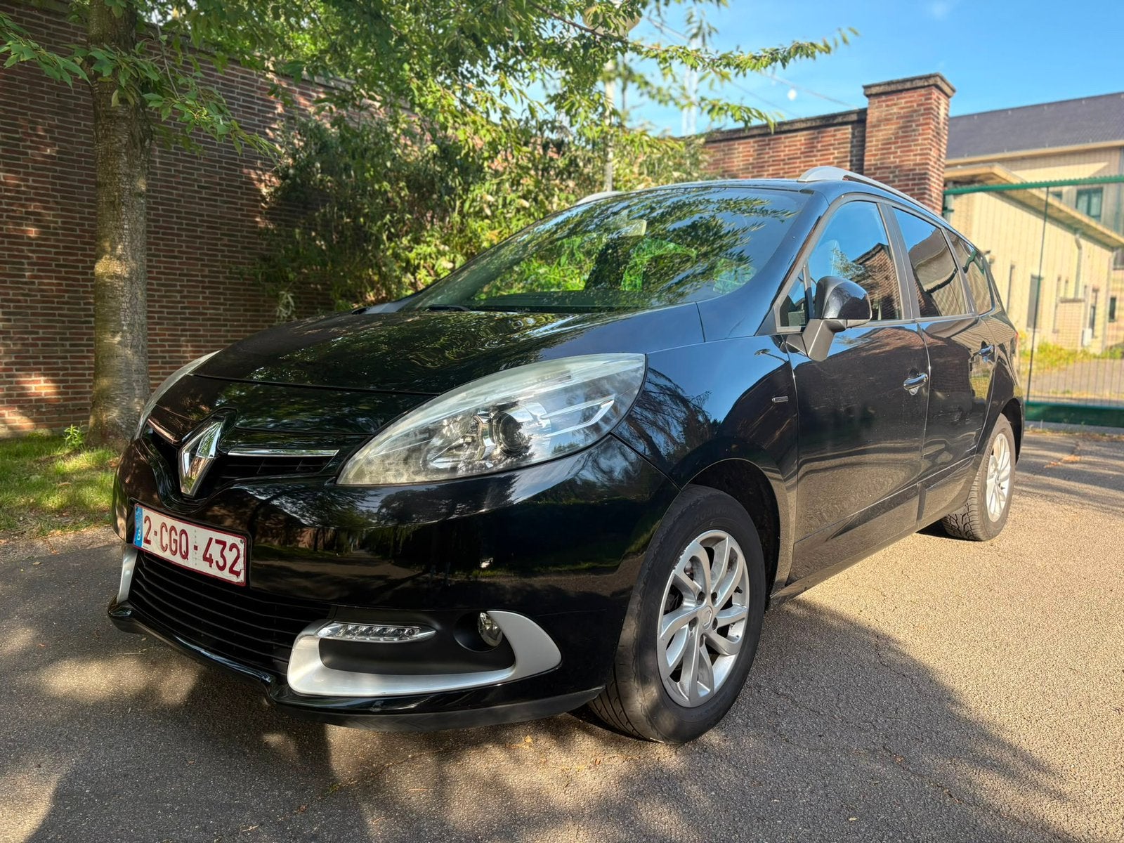 Renault Grand Scenic 3 2015, Auto's, Voorwielaandrijving, Euro 5, Bluetooth, Zwart