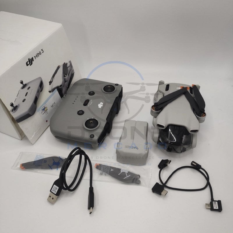 DJI Mini 3 Kit avec DJI Care 95% Occasion, Drone avec caméra, Enlèvement ou Envoi, Moins de 250 g, Qualité supérieure