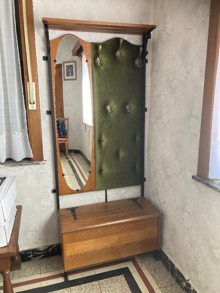 Eiken meubel: Kleerhanger met spiegel en koffer, Ophalen