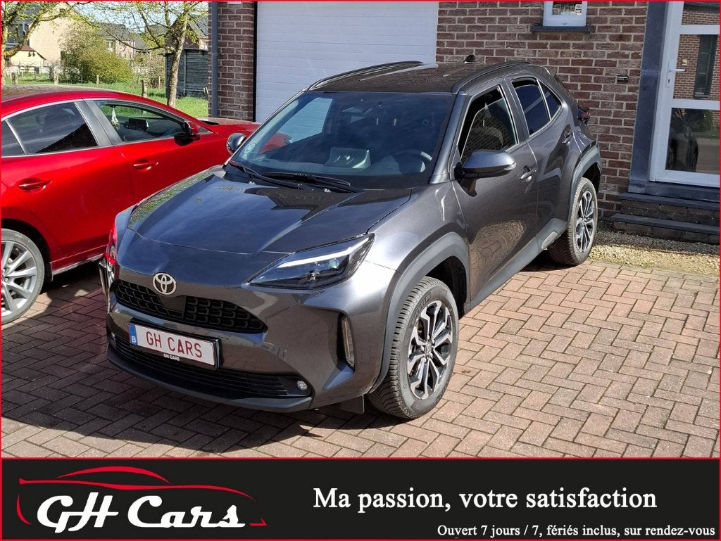 Fin 2025 Toyota Yaris Cross hybride Sièges chauffants Gps, Stof, Euro 6, 4 cilinders, 67 kW