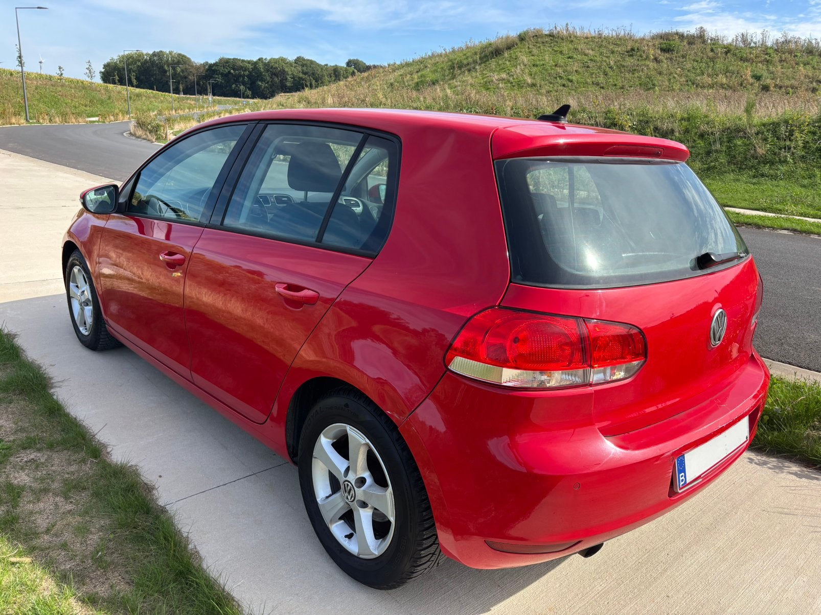 Volkswagen Golf 6 1.6 CR TDi Trendline DPF, Rouge, Achat, Capteur de lumière, Entreprise