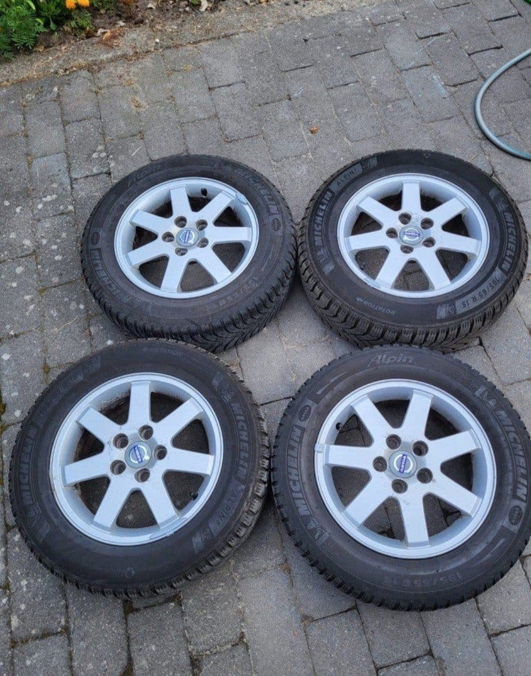 Set VOLVO velgen met zo goed als nieuwe MICHELIN Banden, 15 pouces, Pneus et Jantes, Enlèvement, 195 mm