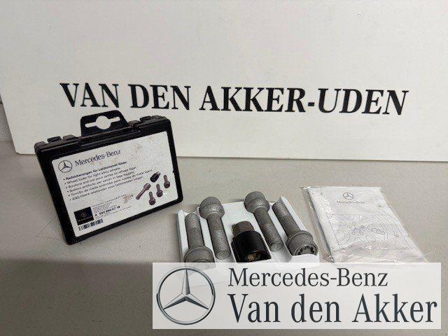 Wielslot set voor Mercedes-Benz Sprinter W907 A000 990 57 18, -, -, Nieuw, Ophalen of Verzenden