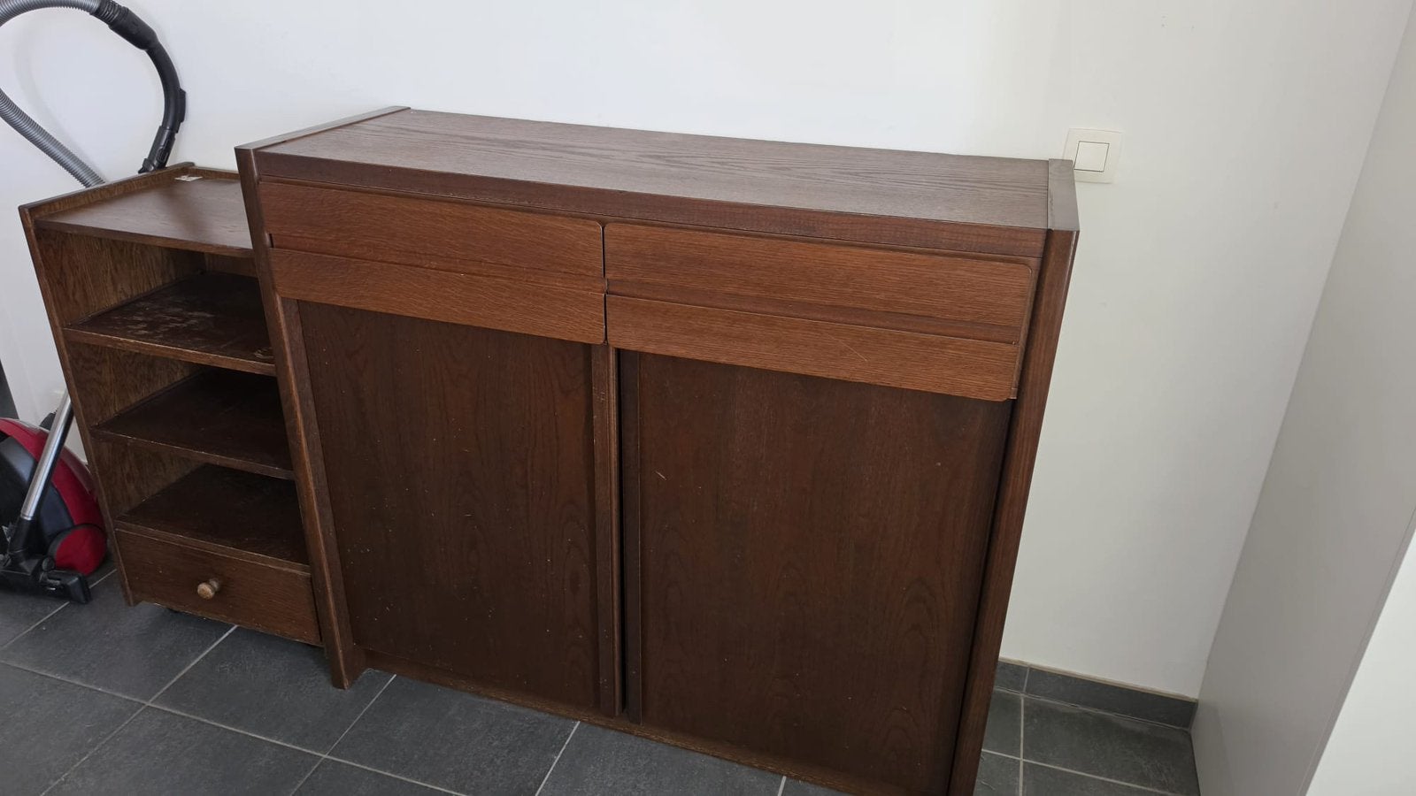 Kast, zelf uit elkaar halen en bieden, Ophalen, Gebruikt