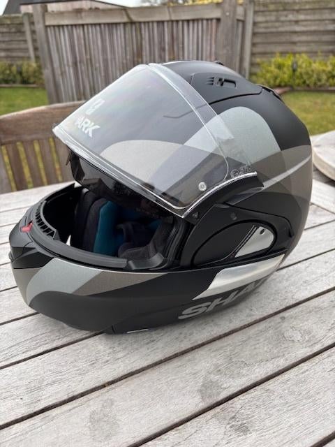 Motorhelm, Ophalen, Gebruikt