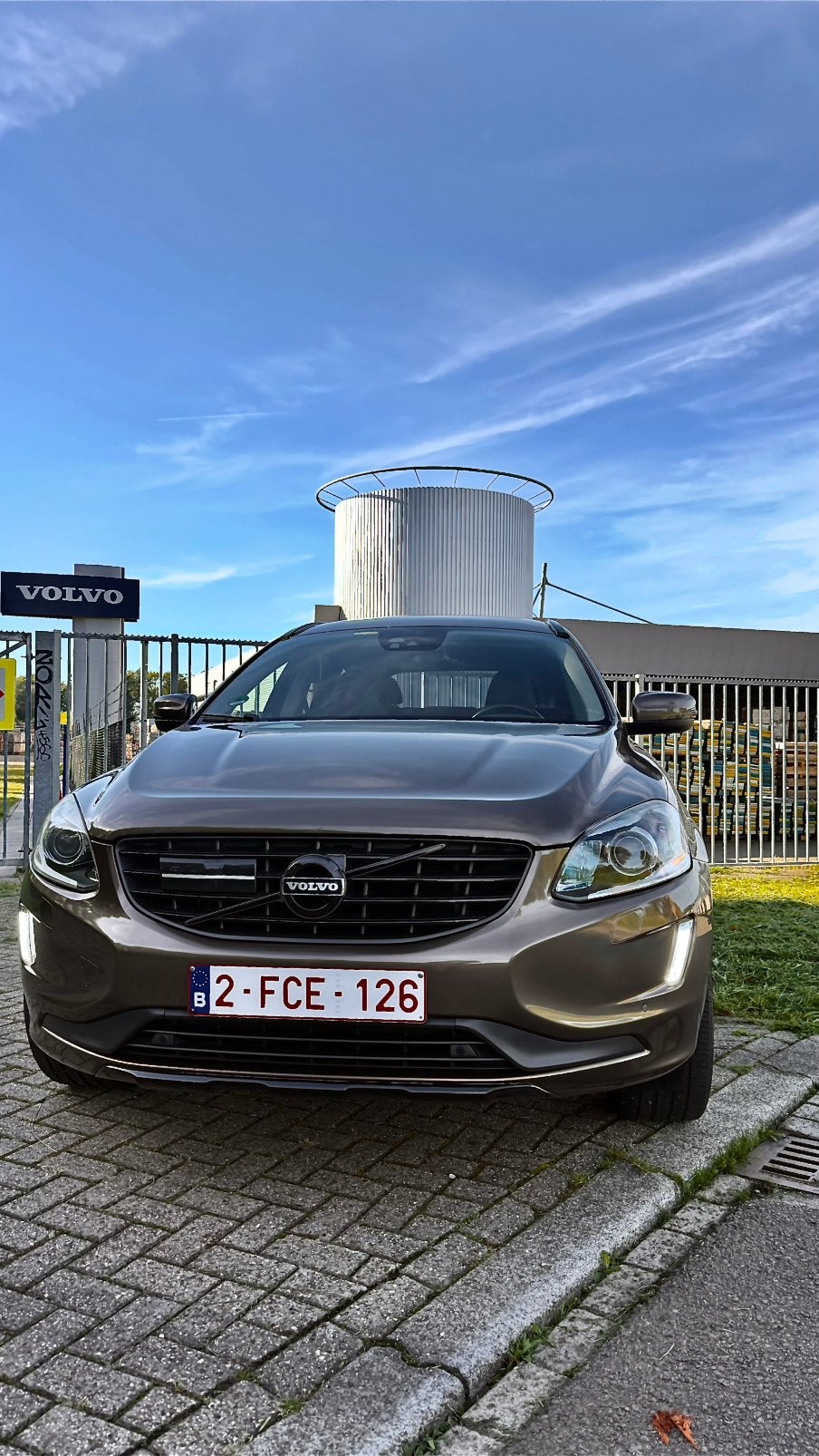 Volvo xc60 2.0 d3 summum full automaat, Auto's, Automaat, Euro 5, Zwart, Bruin