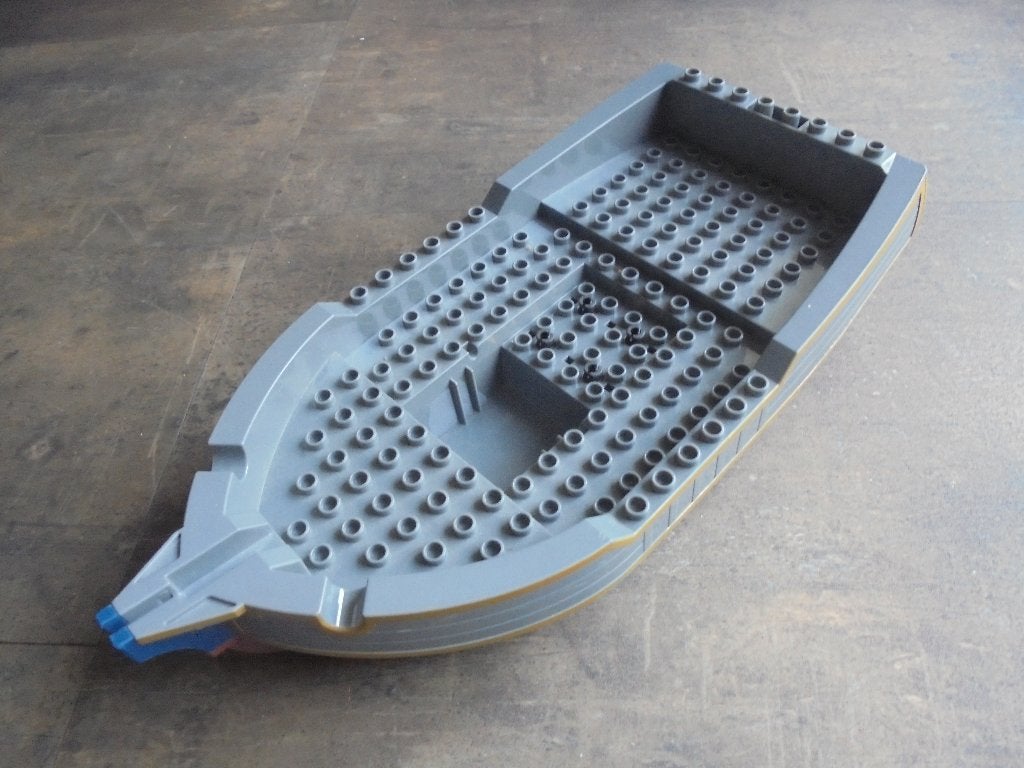 Lego Duplo Boat Hull 12x24 on Wheels (zie foto's) 2, Enlèvement ou Envoi, Utilisé, Briques en vrac, Duplo