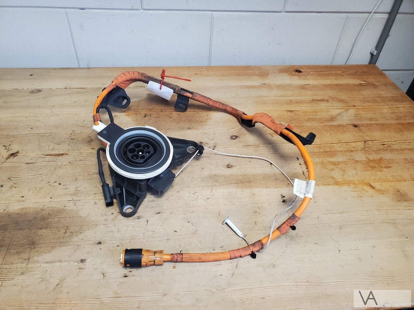 BMW 7 serie G11 / G12 oplaadkabel + stekkerdoos 6841629 €50, -, Utilisé, -, Enlèvement ou Envoi