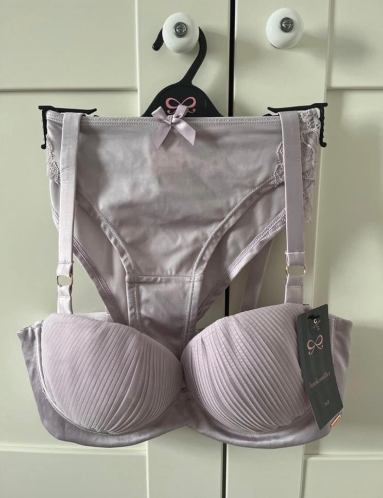Set Antonia Hunkemöller nieuw 75C + medium, Kleding | Dames, Ophalen of Verzenden, Paars, Setje