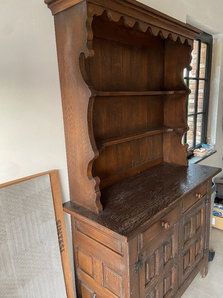 Eiken kast, Ophalen
