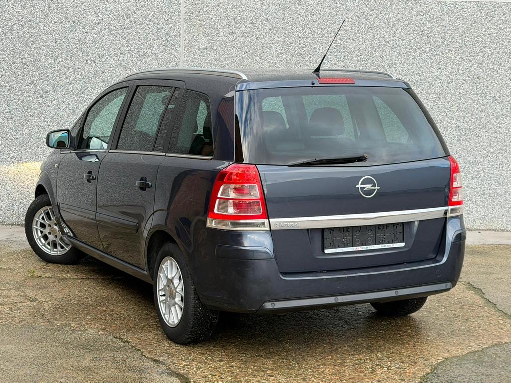 Opel Zafira 1.8 Essence AUTOMATIQUE 7 places 2011 Cuir/xenon, Auto's, Opel, Euro 5, Monovolume, Blauw, Bedrijf