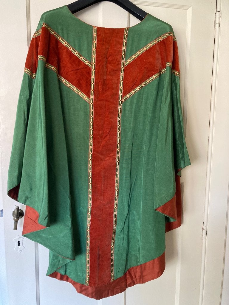 Ancienne chasuble de curé, Vêtements | Hommes, Enlèvement, Porté, Accessoires