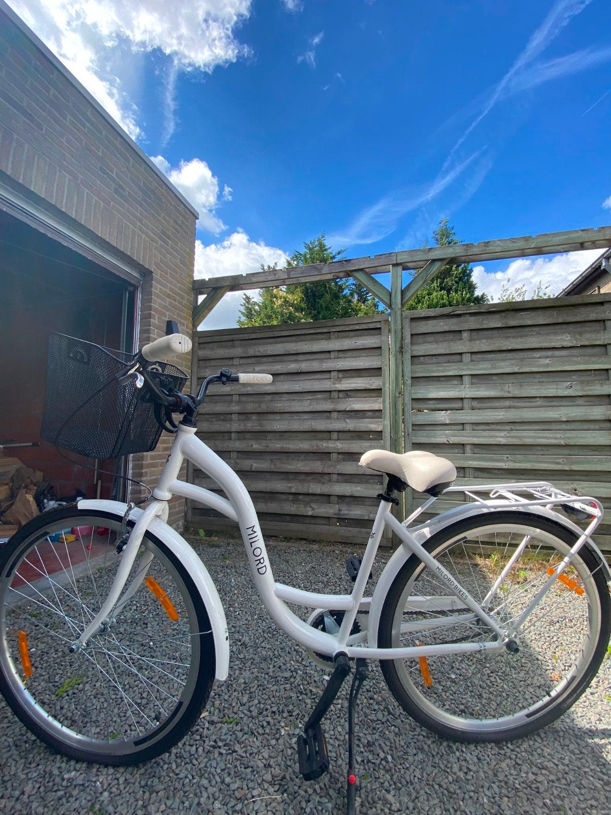 Meisjes of dames wit fiets, Fietsen en Brommers, Ophalen
