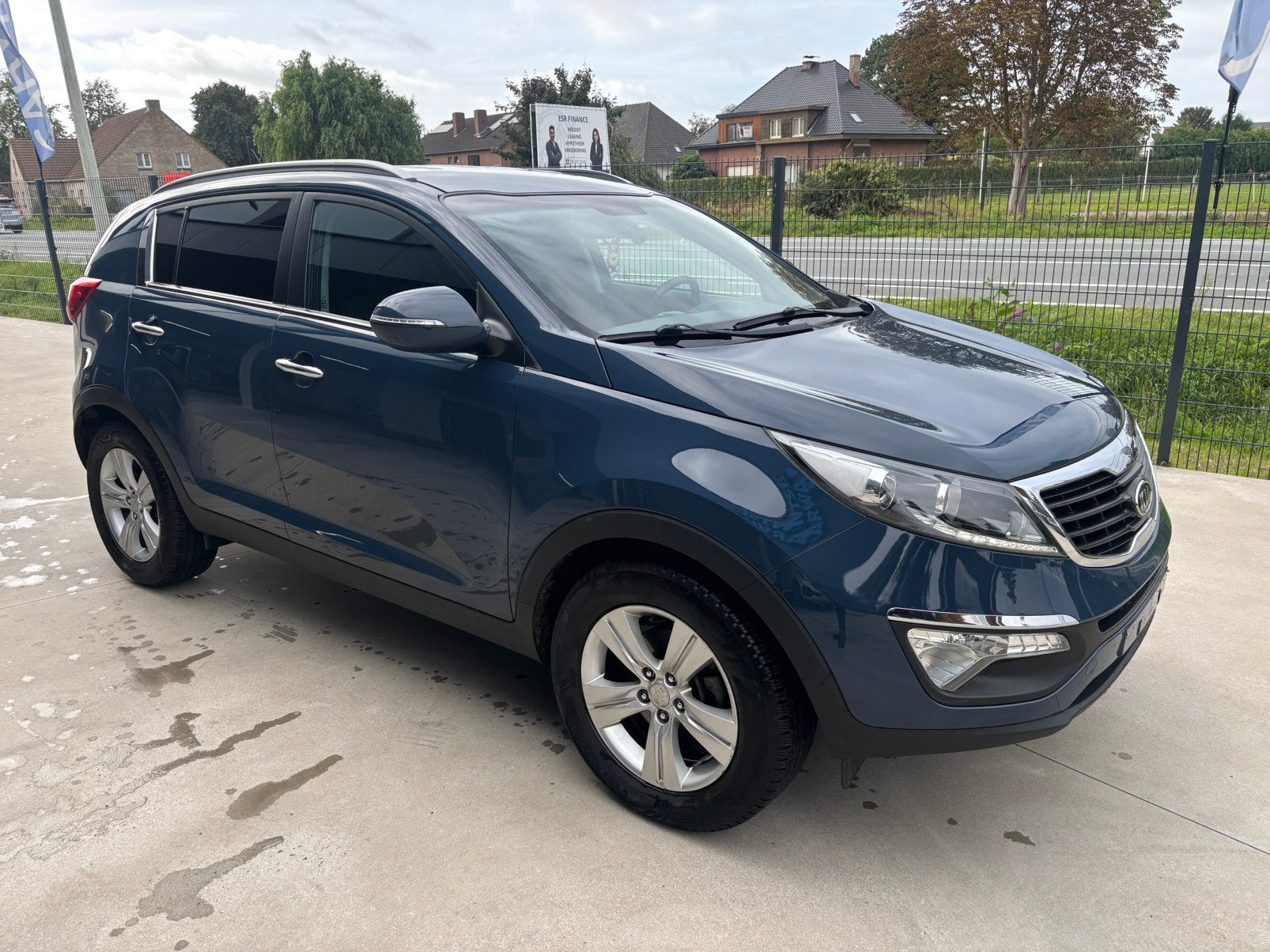 Kia sportage 1.6 benzine bj 2012 met 171000 km, Auto's, Voorwielaandrijving, Euro 5, Stof, 4 cilinders
