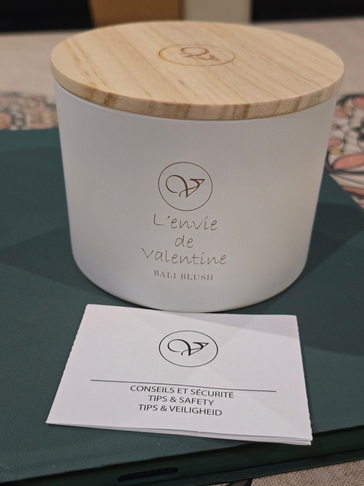 magnifique bougie l envie de Valentine, Enlèvement ou Envoi, Cire, Bougie