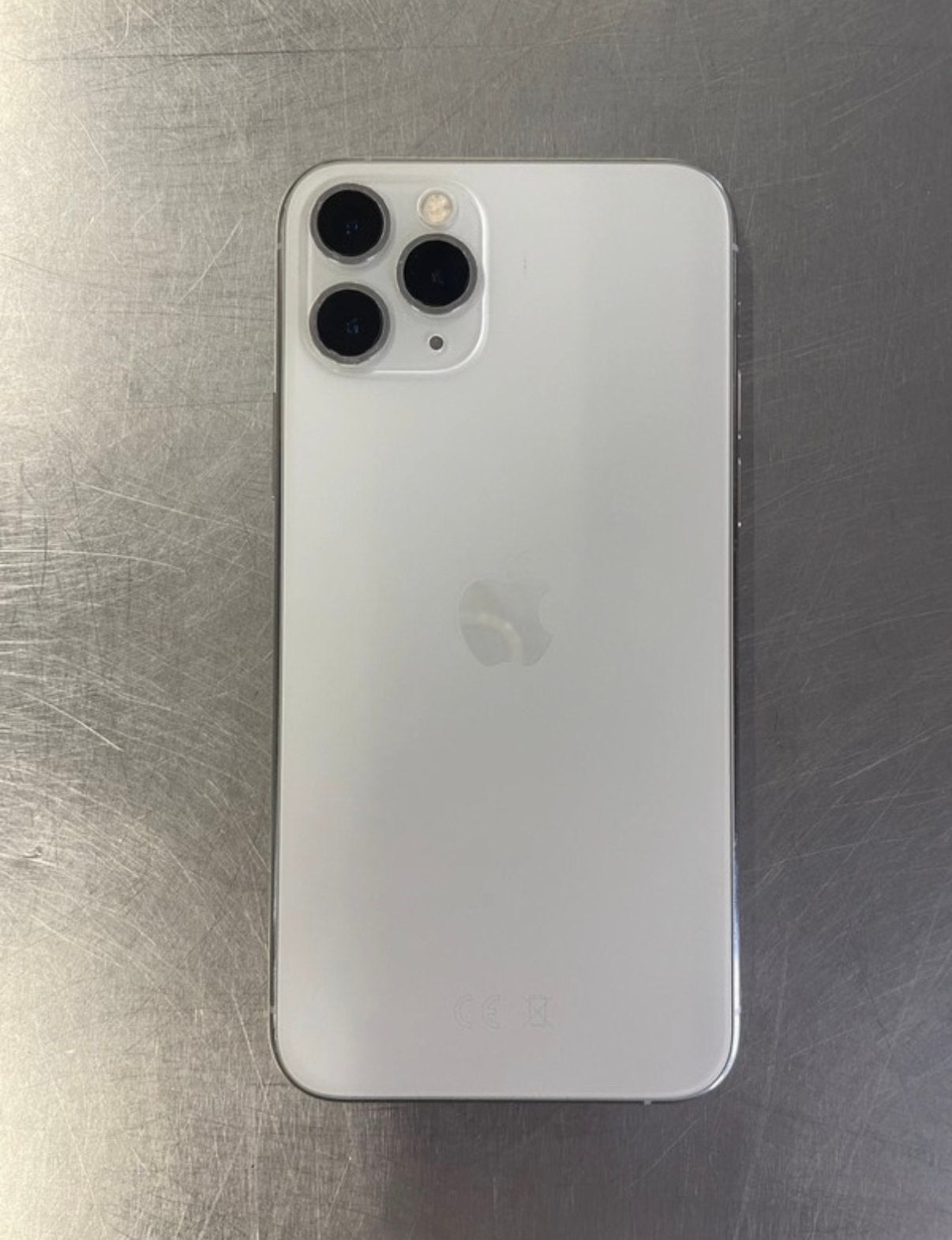 Iphone 11 pro, Telecommunicatie, Mobiele telefoons | Apple iPhone, Gebruikt, 75 %, Wit, Ophalen of Verzenden