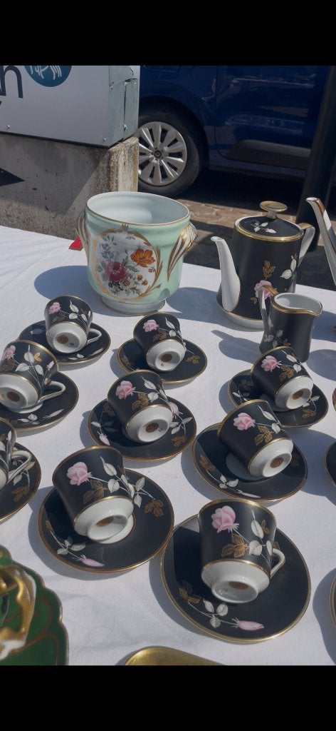 9 tasses et sous tasses moka porcelaine, Ophalen of Verzenden