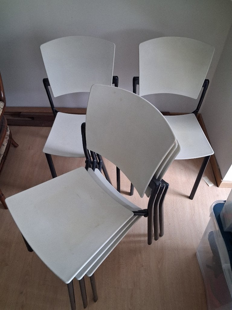 Gratis 5 stoelen, Ophalen, Gebruikt