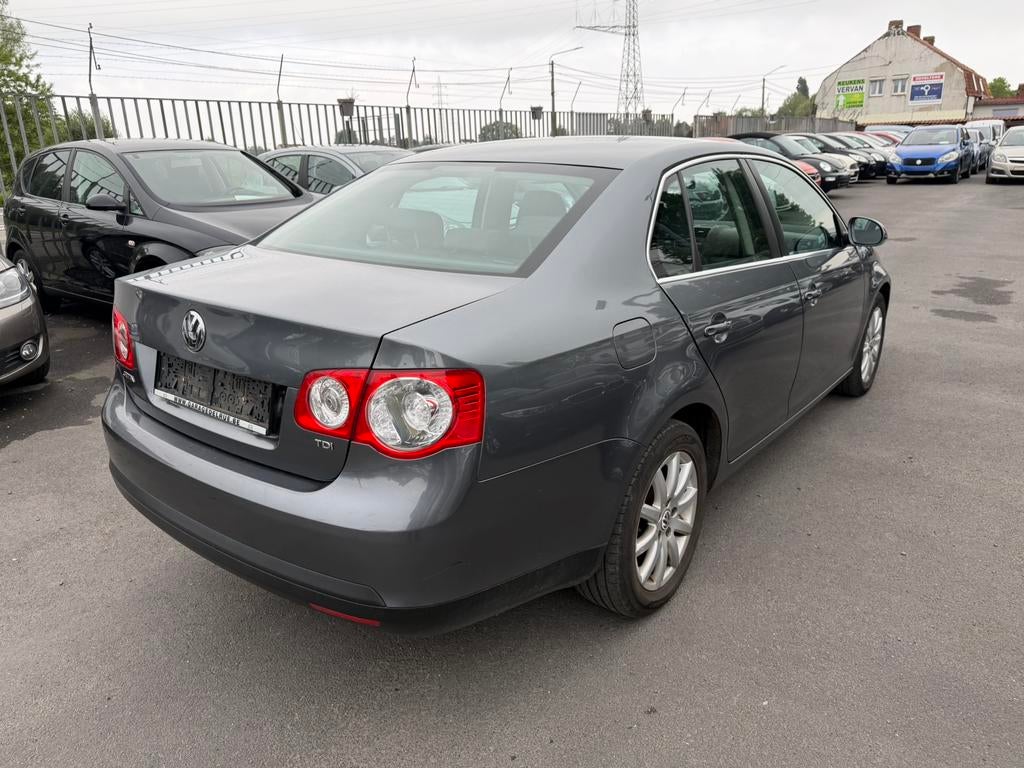 VW JETTA DIESEL 1.9 EU4, Autos, Argent ou Gris, Achat, Entreprise, Capteur de stationnement