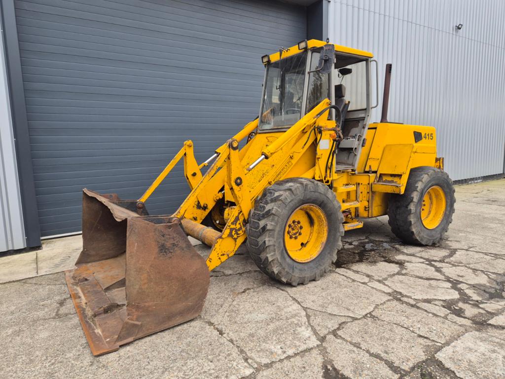 Chargeuse sur pneus à pelle JCB 415, Articles professionnels, Machines & Construction | Grues & Excavatrices, Enlèvement