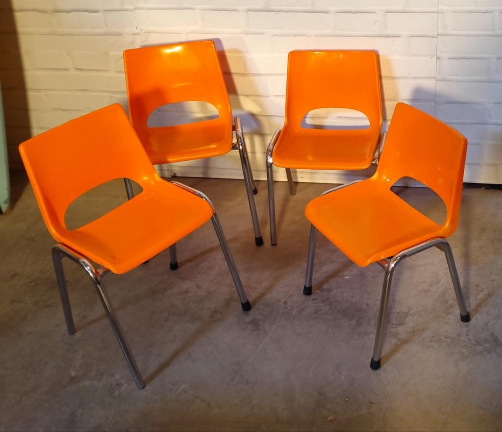 retro.vintage kinderstoelen, Enlèvement