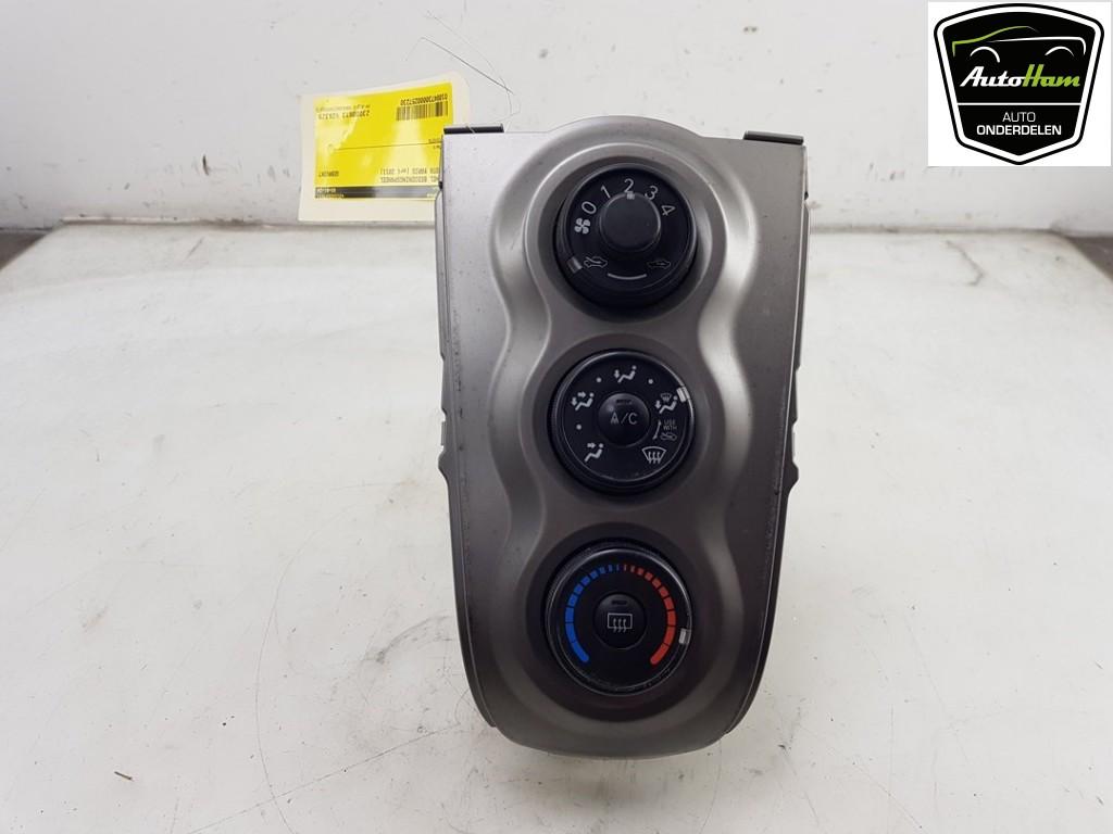 PANNEAU DE COMMANDE CHAUFFAGE CLIMATISATION Yaris II (P9), Autos : Pièces & Accessoires, Tableau de bord & Interrupteurs, Toyota