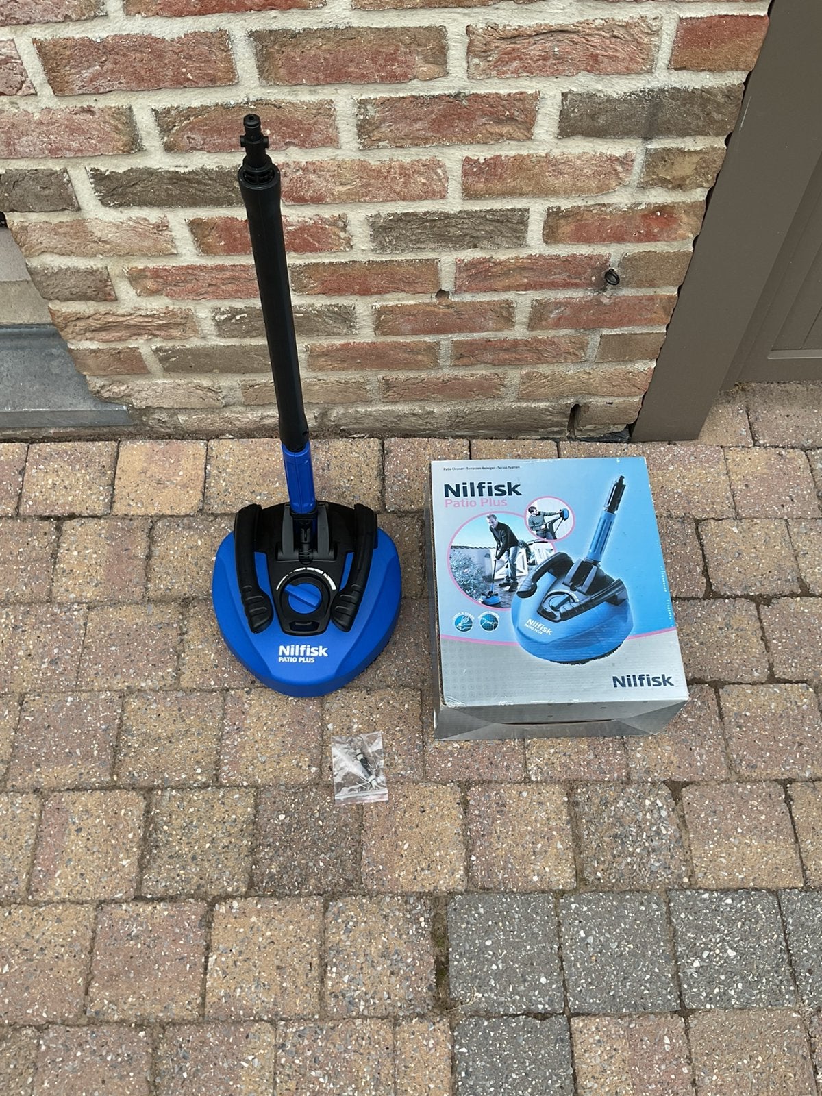 Nilfisk reinigingsborstel, Ophalen, Zo goed als nieuw
