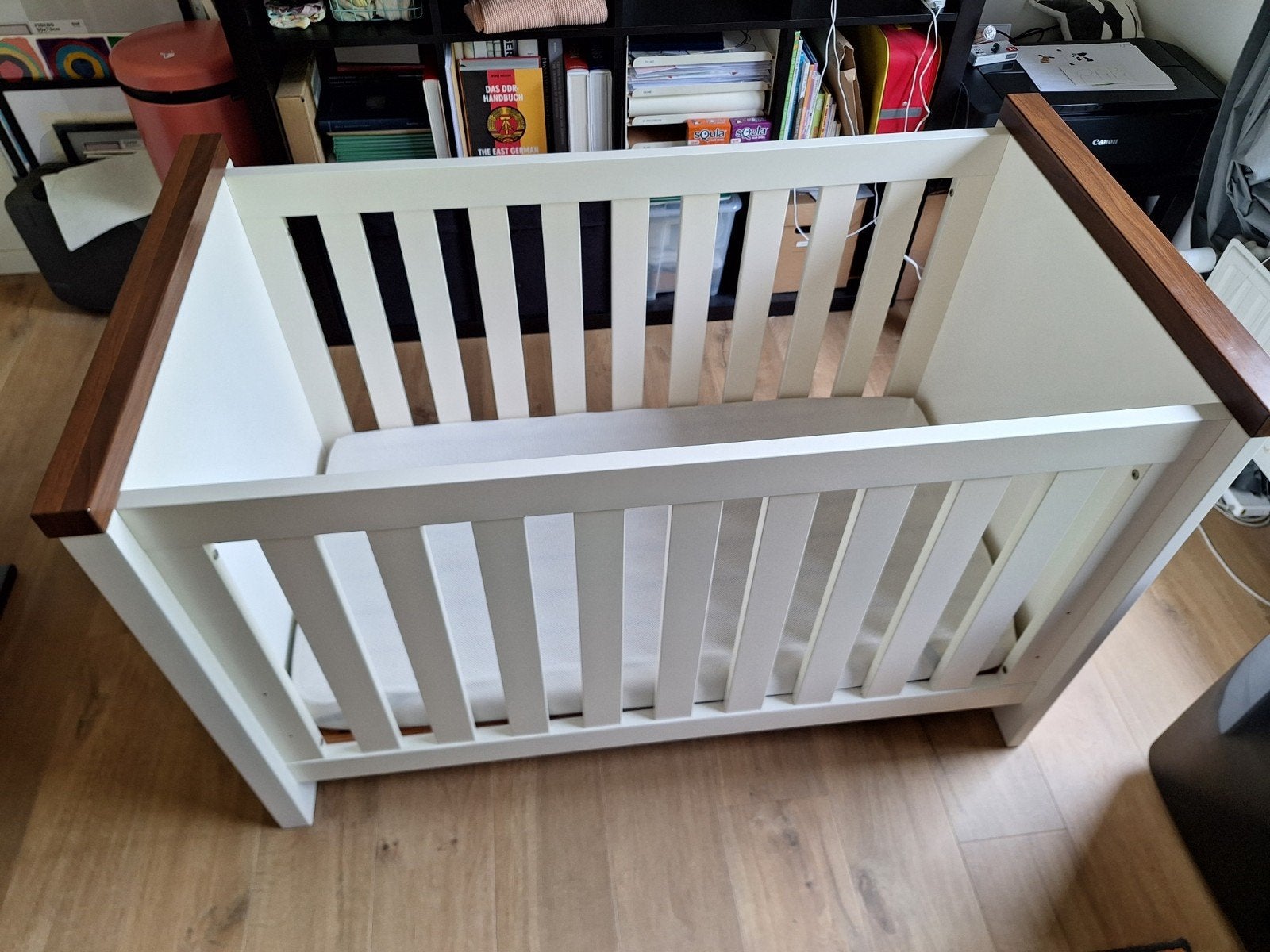 Kinderbedje + aerosleep matras (& extra), Kinderen en Baby's, Ophalen, Zo goed als nieuw, Jongetje of Meisje