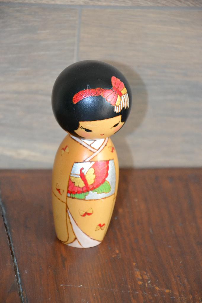 Kokeshi, Enlèvement