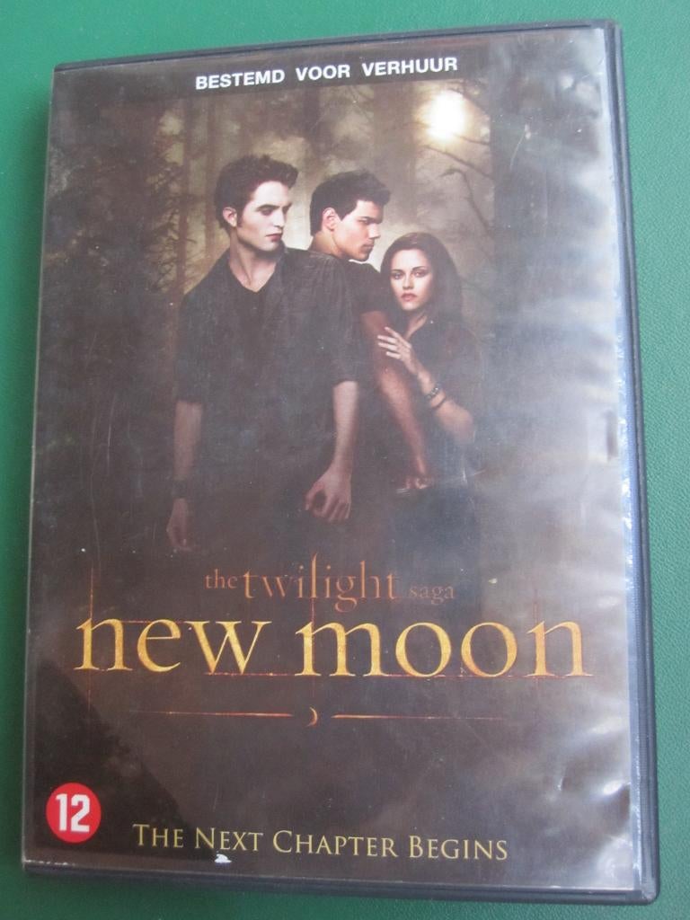 La saga Twilight - Nouvelle Lune (2009), À partir de 12 ans, Enlèvement ou Envoi, Comme neuf, Vampires ou Zombies