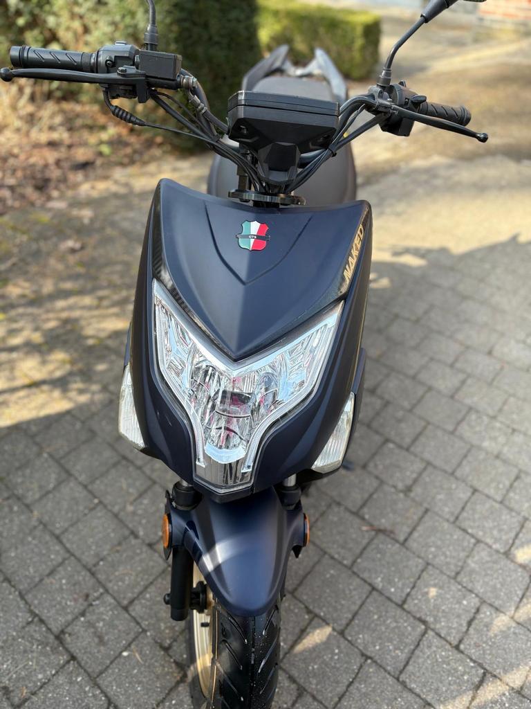 Gts Enzo Naked - zeer goede staat, Comme neuf, Enlèvement, Classe A (25 km/h), Essence