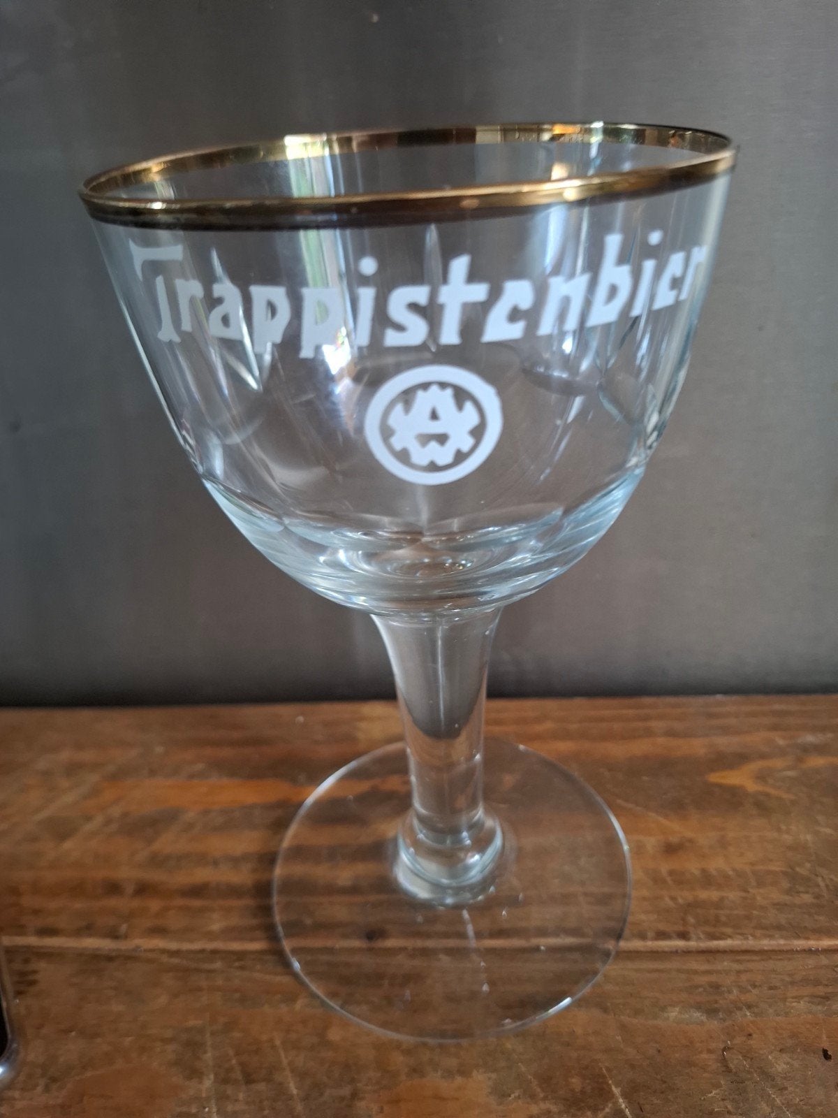Westmalle glas emaille, Ophalen